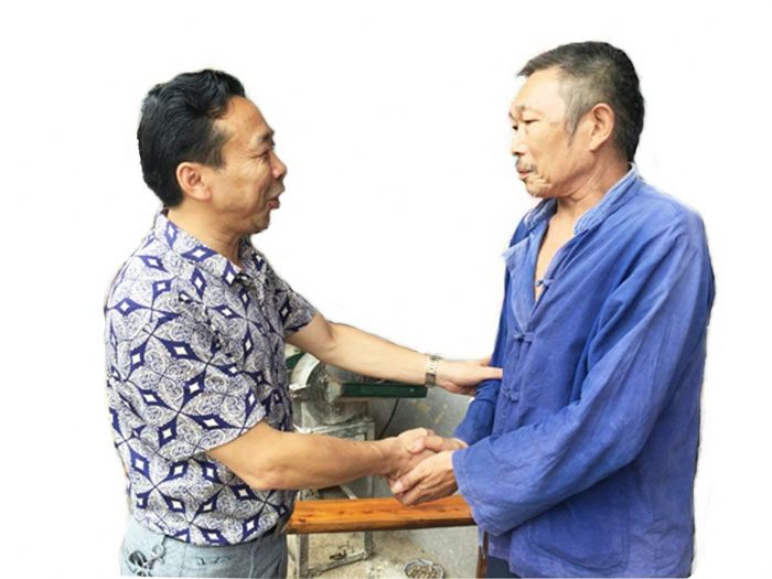 吴庆素丈夫感谢邹维远。
