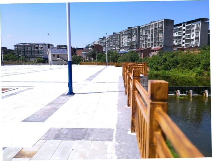建成后的滨河公园。
