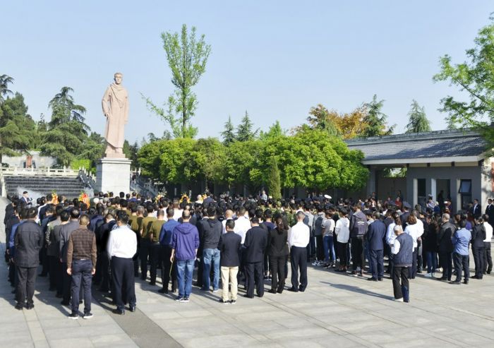 追思活动现场。全媒体记者田茂培摄
