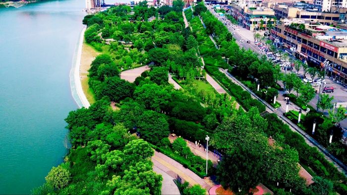 滨江湿地公园。
