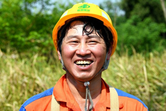 袁江富。
