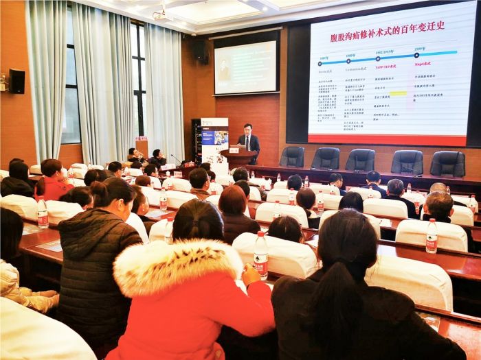 ▲学员认真聆听专家授课
