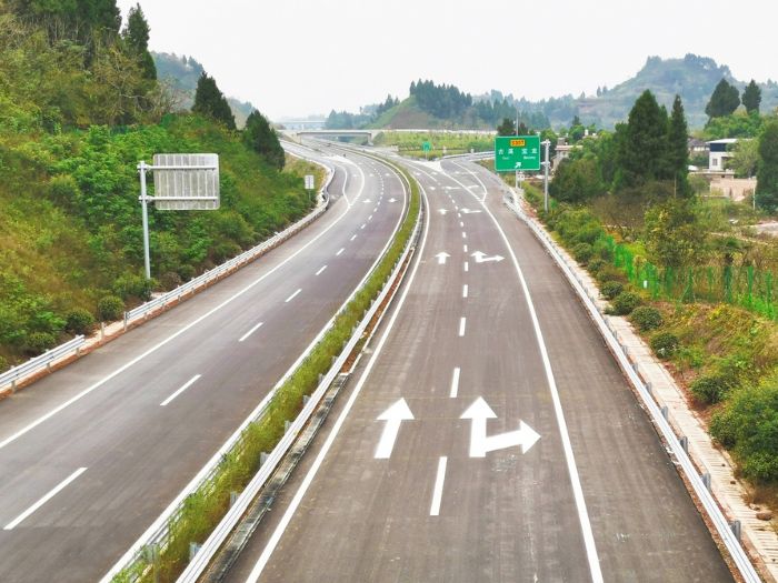 潼荣高速公路
