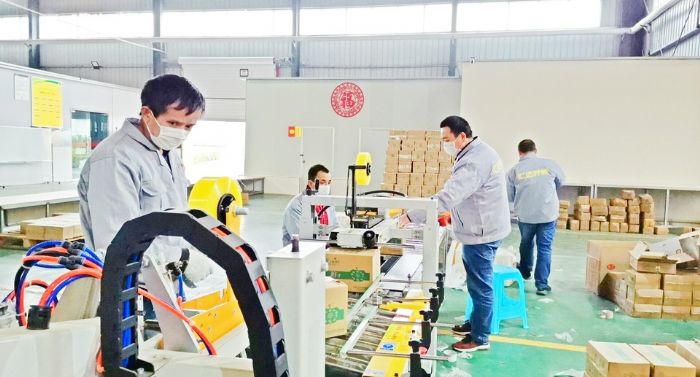 汇达柠檬复工复产后加紧赶制订单
