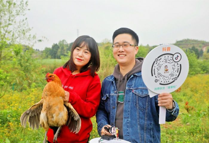 “潼掌柜”正在直播
