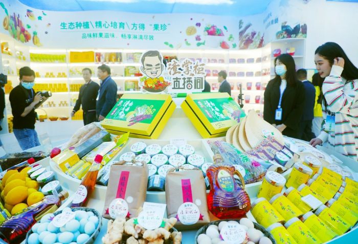 “潼掌柜”电商展示区
