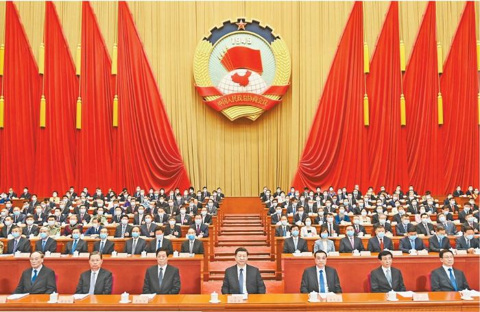 　　5月21日，中国人民政治协商会议第十三届全国委员会第三次会议在北京人民大会堂开幕。这是习近平、李克强、栗战书、王沪宁、赵乐际、韩正、王岐山在主席台就座。 新华社记者李学仁摄
