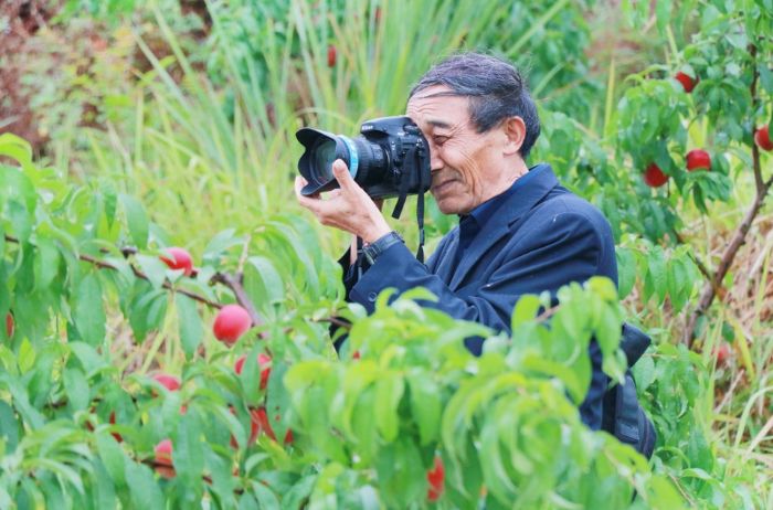 龙滩村的美景吸引摄影家前来创作。
