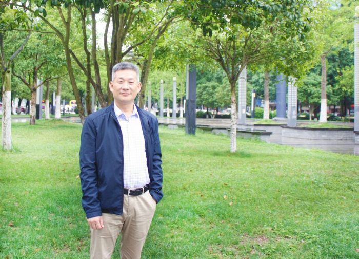 杨红兵