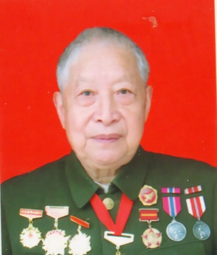 85岁的代玉栋。
