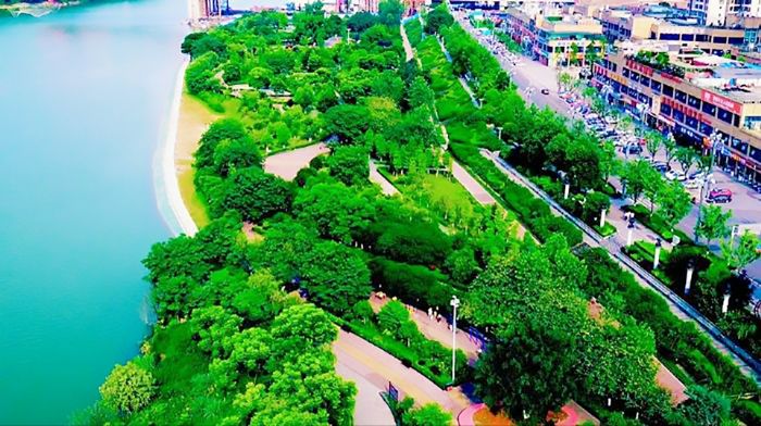 美丽的涪江国家湿地公园。
