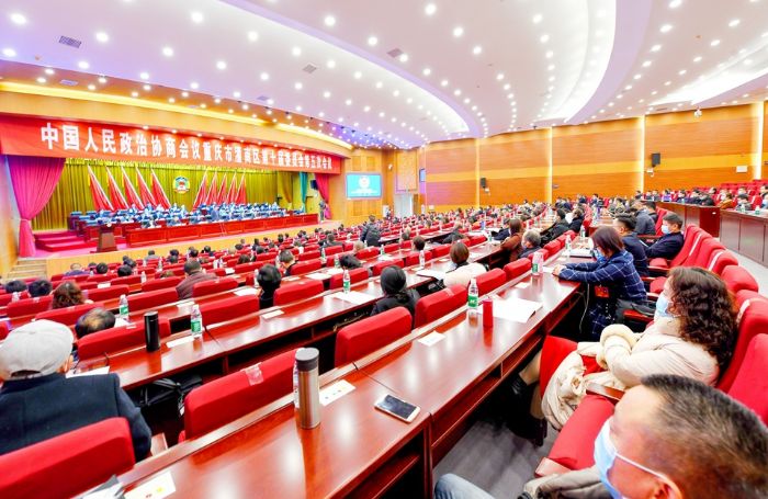 1月28日下午，区委党校学术报告厅，区政协十届五次会议胜利闭幕。全媒体记者李静摄
