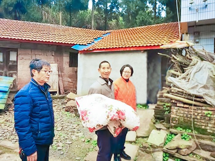 陶祖贵家的房屋被修葺一新。
