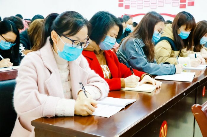 区融媒体中心（区传媒集团）召开党史学习教育动员大会。
