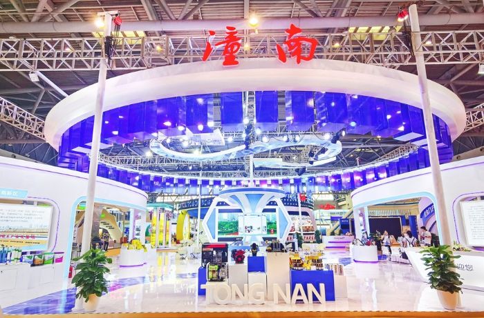西洽会潼南展馆。
