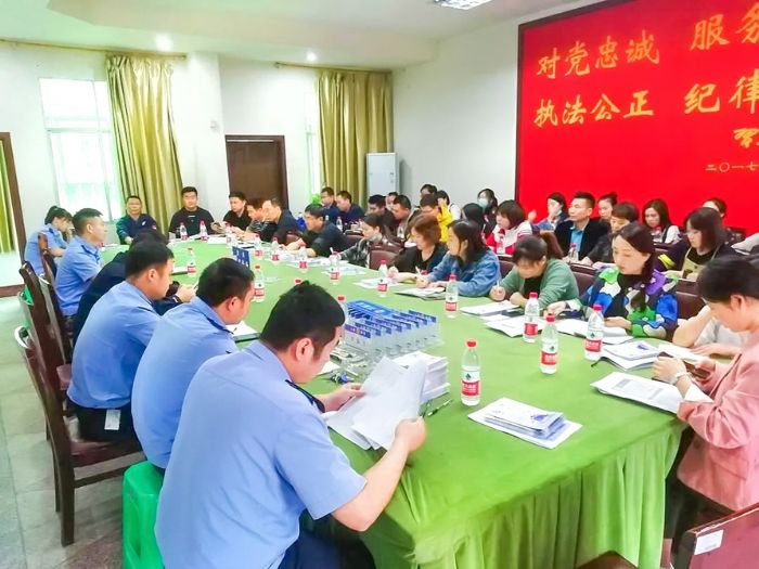 区公安局正兴街派出所警校恳谈会现场。
