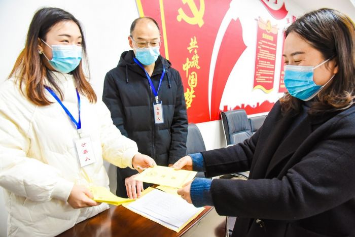 桂林街道第四选区区传媒集团投票站。全媒体记者马艾摄

